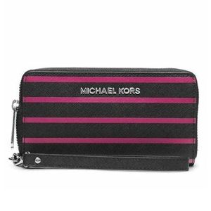 MIchael Kors Jet Set Travel Wristlet Wallet
